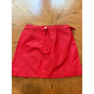 Free‎ People Red Vegan Faux Leather Moto Mini Skirt Size 6 Zip Front Belted thumbnail 7