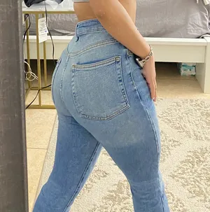 Forever 21 High Waisted Denim Jeans thumbnail 3