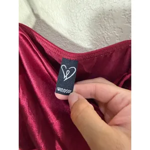 Windsor Burgundy Satin Ruched Bodycon Mini Dress Wine Red S thumbnail 4