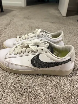 Nike Blazer Low SE Women's Size 7 Wool Pack White Black DA4934-100 thumbnail 4