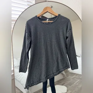 🛎️ Clearance Lululemon To The Point Long Sleeve Heathered Black & White Stripe thumbnail 2