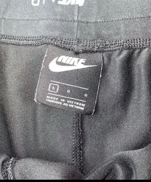 Nike shorts thumbnail 4