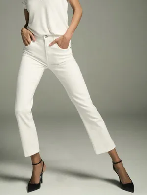 ZARA High-Rise White Jeans thumbnail 1