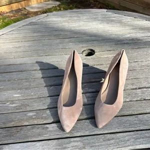 Marc Fisher LTD YEHUDI Pointed Toe Pumps Size:‎ 7 thumbnail 6