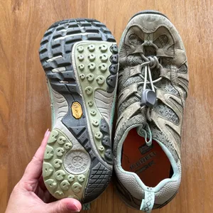 Merrell Tan and Gray Hiking Shoes thumbnail 3
