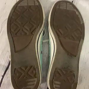 Converse Mint Green Low Tops - size 8 thumbnail 4