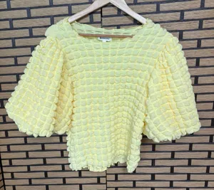 &merci‎ Pale Yellow Textured Bubble Sleeve Blouse Size Medium thumbnail 1