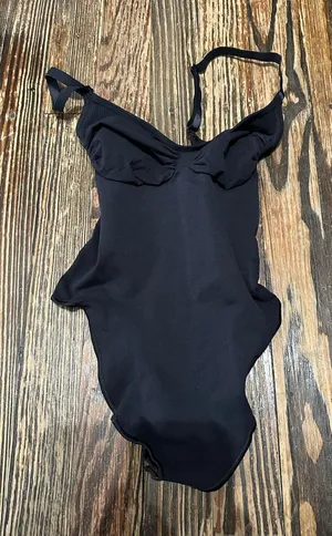 SKIMS NWOT Onyx seamless sculpt Shapewear thong thumbnail 1