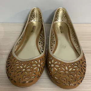 KENNETH COLE REACTION brown womens cut-out pattern flats shoes size 9 thumbnail 2
