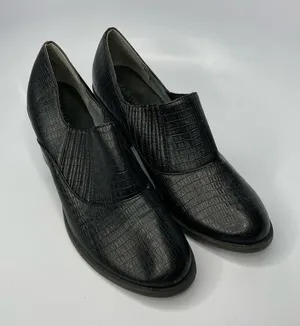 Relativity black‎ heeled booties faux leather size 10 thumbnail 1