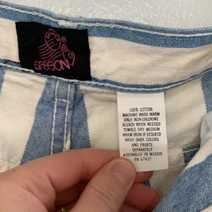 Vintage 90s Sasson Blue White Vertical Striped High Waisted Mom Jeans Size 7 thumbnail 6