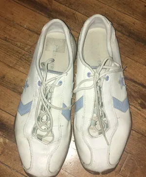 Converse leather low top sneakers thumbnail 1