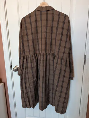 NWOT Everlane The Field Checkered Oversized Midi Dress Small Brown/Black thumbnail 2