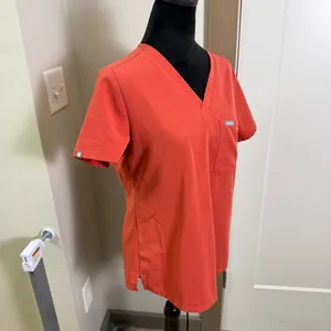 Figs FW1000 Catarina‎ One-Pocket Scrub Top Women's Coral Orange Small Medical thumbnail 2