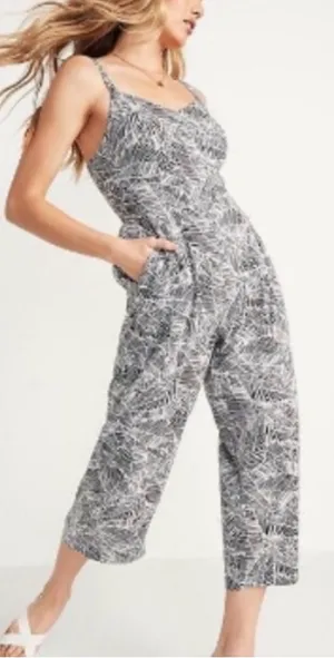Old Navy Black & White Printed Cropped Jumpsuit thumbnail 1