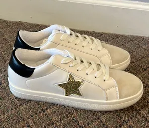 Steve Madden Starling GoldGlitter Sneakers thumbnail 2