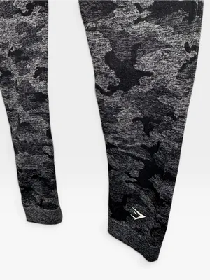 Gymshark Adapt Camo Seamless High-Waist Leggings Black & Charcoal Gray S/M thumbnail 6