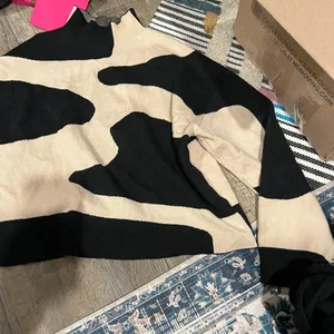 Cider large‎ sweater thumbnail 2