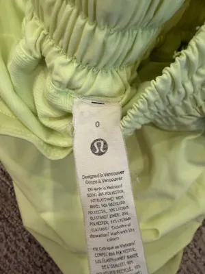 Lululemon Shorts Hotty Hot 4" thumbnail 4