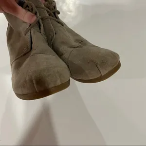 Toms Desert Taupe Suede Wedge Heel Lace‎ Up Booties Size 9 thumbnail 5