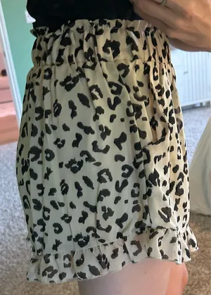 Leopard Print Ruffled Shorts Tan thumbnail 4