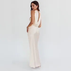NWT Selfie Leslie Damsel Reverse Halter Maxi Dress Oyster thumbnail 2