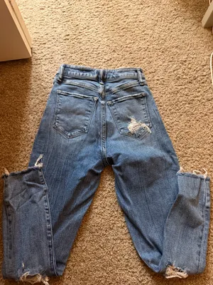 Abercrombie High-Rise Jeans thumbnail 3