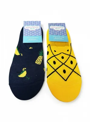 Uncommon Lot of 2 Pairs of Playful Women’s Socks One Size Blue Yellow thumbnail 2