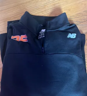 New Balance Sweatshirt thumbnail 1