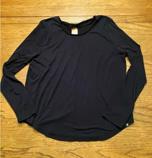 Athleta Women's S Black Long Sleeve Top Round Neck Athletic Yoga Pullover thumbnail 1