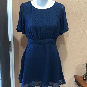 Forever 21 open back short sleeve dress thumbnail 2