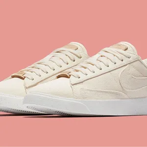 Nike Low Top Blazers thumbnail 1