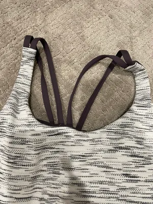 Lululemon Tank And Bra thumbnail 3