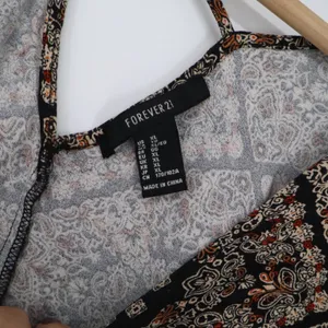 Forever 21 Blouse Womens XL Medallion Print Black Strappy Back Excellent thumbnail 2