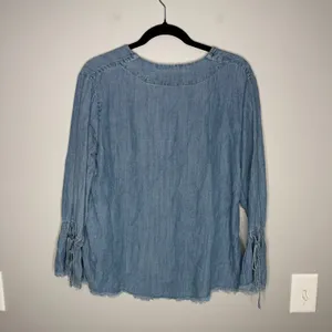Rails Zimi Denim V Neck Bell Sleeve‎ Frayed Hem Shirt Top XS thumbnail 7