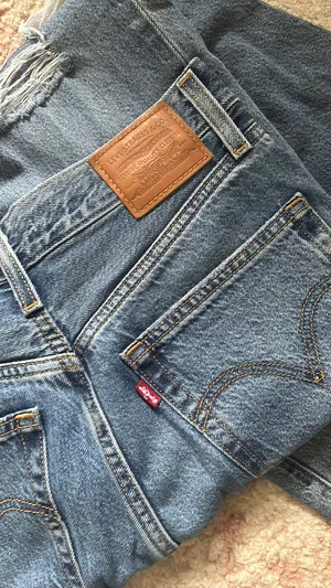 Levi’s Jeans High-Rise Loose Flare thumbnail 2