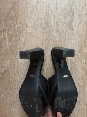 Black heels Size 7 thumbnail 3