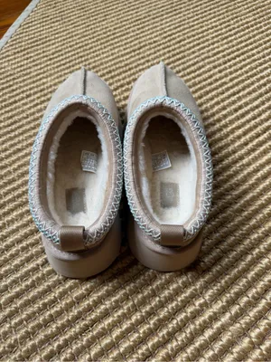 NWOT UGG Women's Tazz II Slippers thumbnail 7