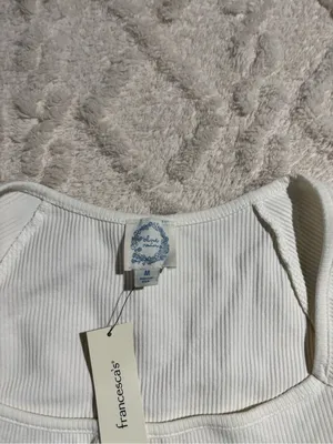 Francesca’s size medium top NWT thumbnail 4