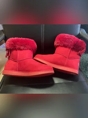 New 🎉 Juicy Couture Women's Cozy Faux-Fur Winter Boots Red Size 7 1/2 thumbnail 5
