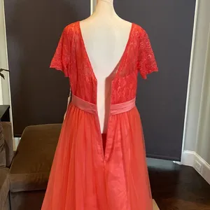 Women’s Full Length Tulle & Lace Sort Sleeve Dress Zip Up Back Size 14 NWT thumbnail 8