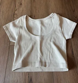 Aerie Top thumbnail 1