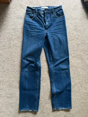 Abercrombie 90s High Rise Jeans thumbnail 3