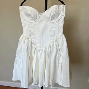 HOUSE OF CB L A-C longer length 'Katherine' White Strapless‎ Corset Mini Dress thumbnail 5