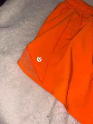 Lululemon Hotty Hot Shorts 4" thumbnail 3