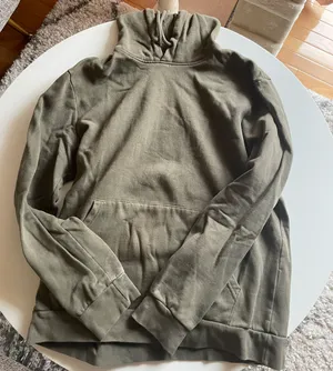 Sweatshirt thumbnail 2