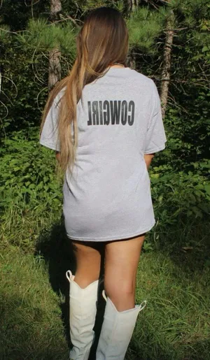 Custom Western Tee Size L thumbnail 1