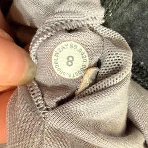 Lululemon Energy Bra Purple Grey Floral Strappy Back Sports Bra Size 8 thumbnail 4