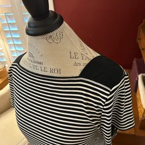 Lauren Ralph Lauren Black and White Boxy Polo Tee thumbnail 2