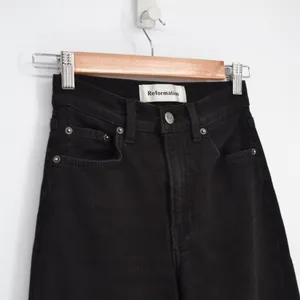 Reformation Stretch Flood Jeans Wash Black Womens 24 Wide Leg Raw Hem High Waist thumbnail 4